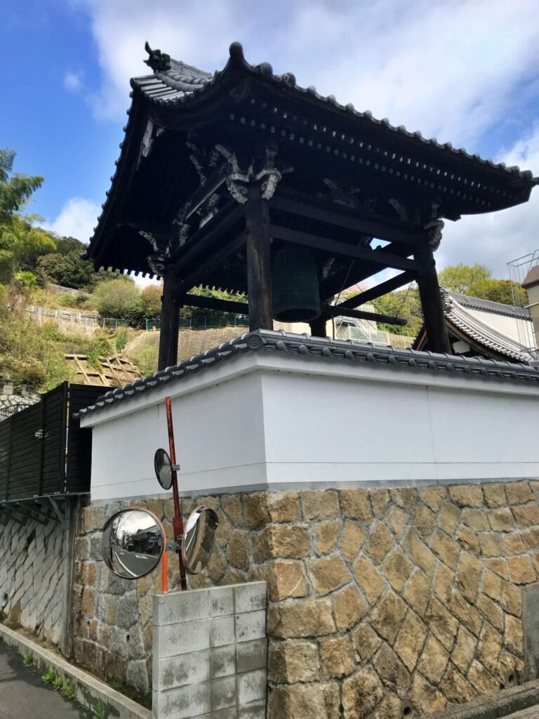 海田町稲荷町　明顕寺　梵鐘